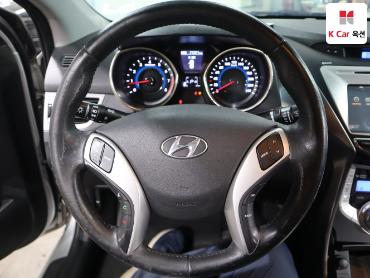 2011 - hyundai avante