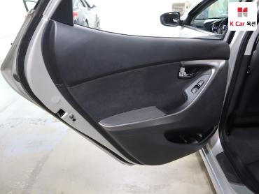 2011 - hyundai avante