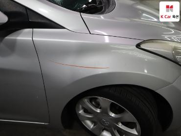 2011 - hyundai avante