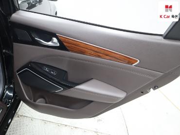 2017 - kia k7