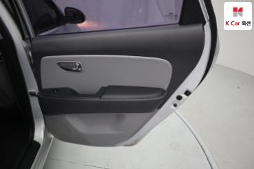 2010 - hyundai avante