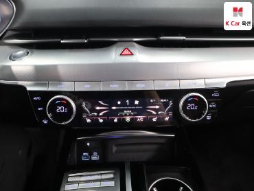 2023 - genesis g80