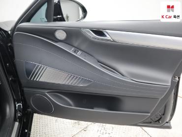 2023 - genesis g80