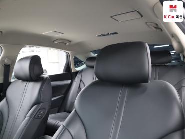2023 - genesis g80