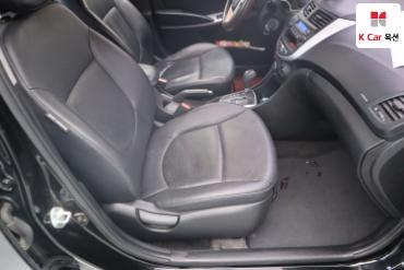 2015 - hyundai accent