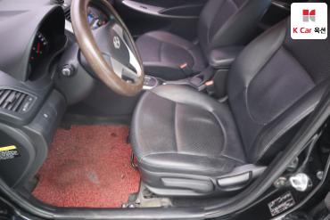 2015 - hyundai accent