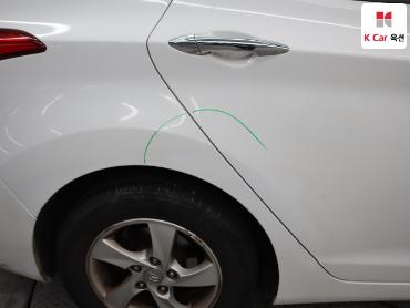 2011 - hyundai avante