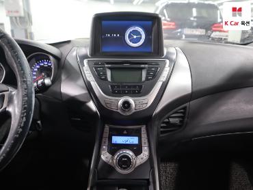 2011 - hyundai avante