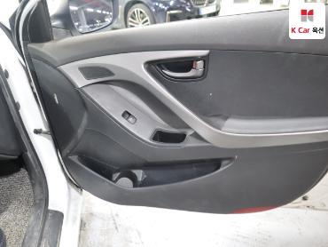 2011 - hyundai avante