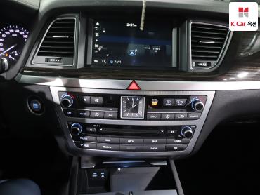 2017 - genesis g80