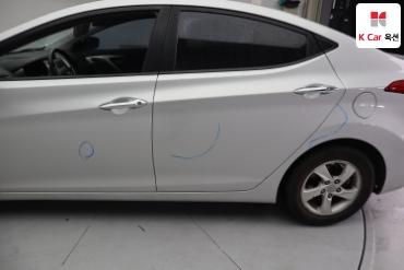 2011 - hyundai avante