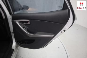 2011 - hyundai avante