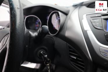 2011 - hyundai avante