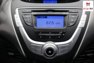2011 - hyundai avante