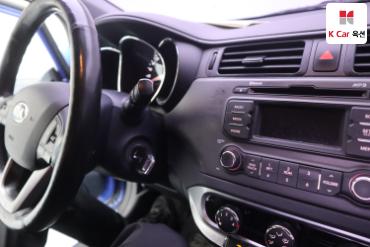 2014 - kia pride
