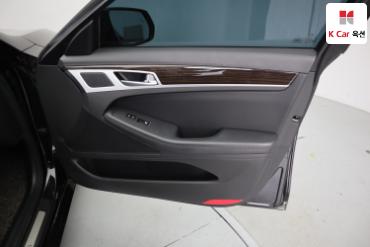 2018 - genesis g80