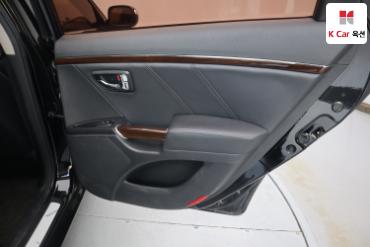 2009 - hyundai grandeur
