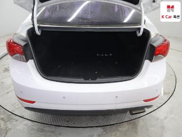 2015 - hyundai avante