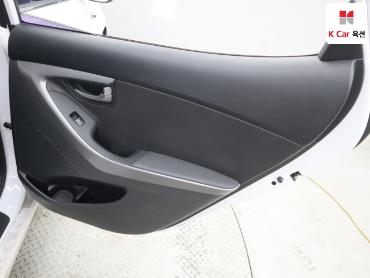 2015 - hyundai avante