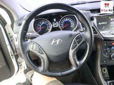 2015 - hyundai avante