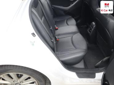 2015 - hyundai avante