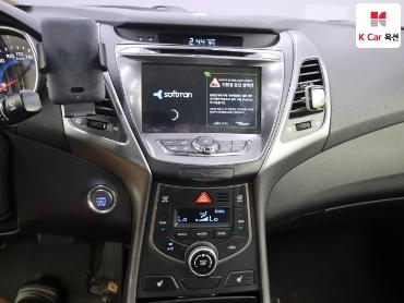 2015 - hyundai avante