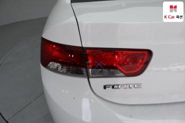 2011 - kia forte