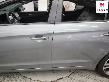 2018 - hyundai avante