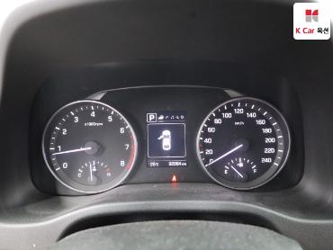 2018 - hyundai avante