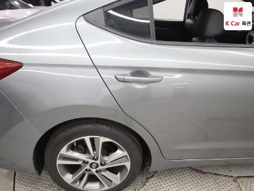 2018 - hyundai avante