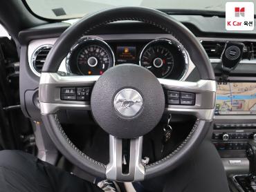2014 - ford mustang
