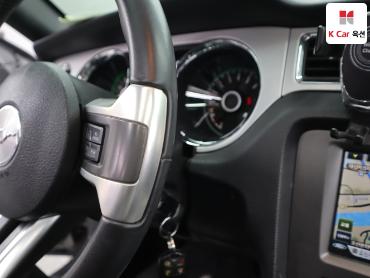 2014 - ford mustang