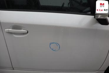 2011 - toyota prius