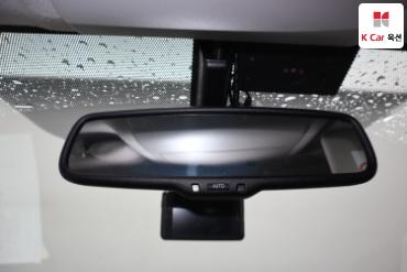 2011 - toyota prius