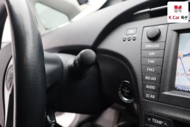2011 - toyota prius