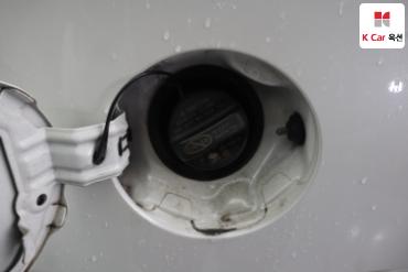 2011 - toyota prius