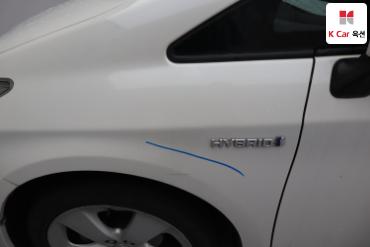 2011 - toyota prius