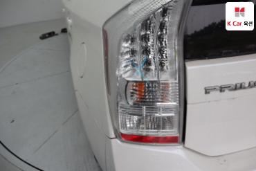 2011 - toyota prius