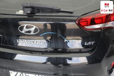 2018 - hyundai veloster