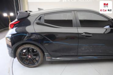 2018 - hyundai veloster