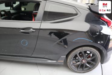 2018 - hyundai veloster