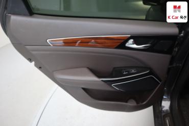 2017 - kia k7