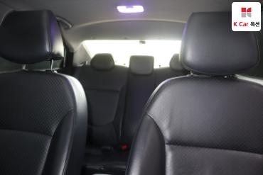 2012 - hyundai accent