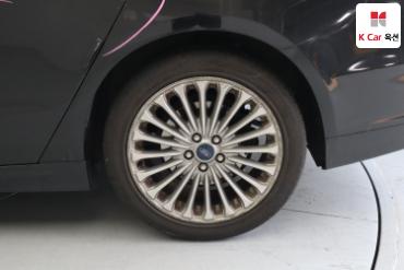2014 - ford fusion