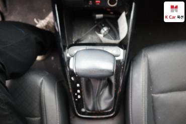 2020 - kia stonic