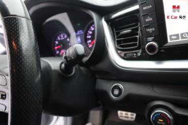 2020 - kia stonic