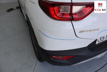 2020 - kia stonic