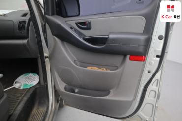 2014 - hyundai grand starex