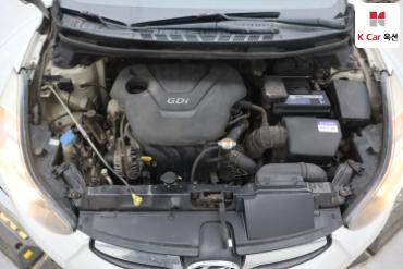 2012 - hyundai avante