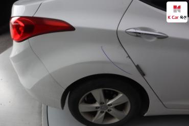 2012 - hyundai avante